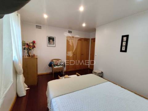 Moradia t3 com terreno de 4.000m² em brejos de azeitão