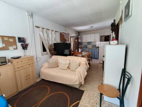 Moradia t3 com terreno de 4.000m² em brejos de azeitão