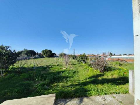 Moradia t3 com terreno de 4.000m² em brejos de azeitão