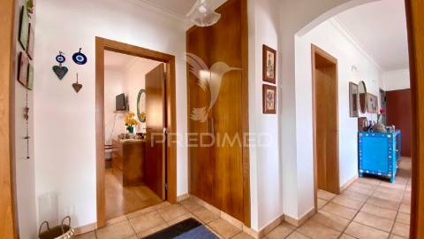 Apartamento t2 , com garagem e piscina em salir do porto