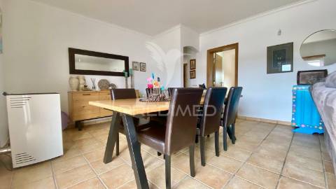 Apartamento t2 , com garagem e piscina em salir do porto