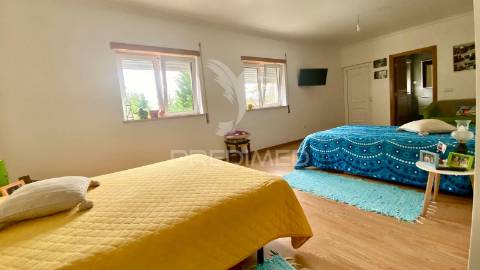 Apartamento t2 , com garagem e piscina em salir do porto