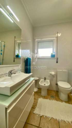 Apartamento t2 , com garagem e piscina em salir do porto