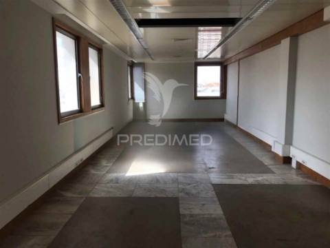 Prédio urbano para venda no centro de aveiro