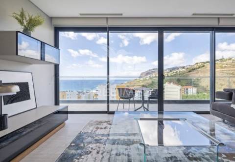 Penthouse t3 com vista mar de luxo – uma joia rara pronta a rentabilizar!
