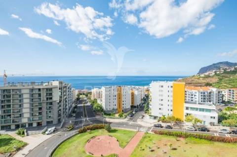 Penthouse t3 com vista mar de luxo – uma joia rara pronta a rentabilizar!