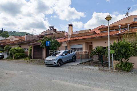 Moradia t3 em tenões, braga