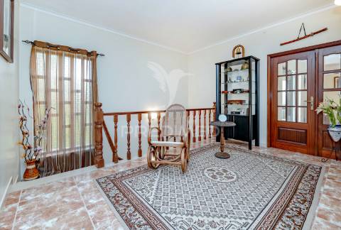 Moradia com terreno (amares)