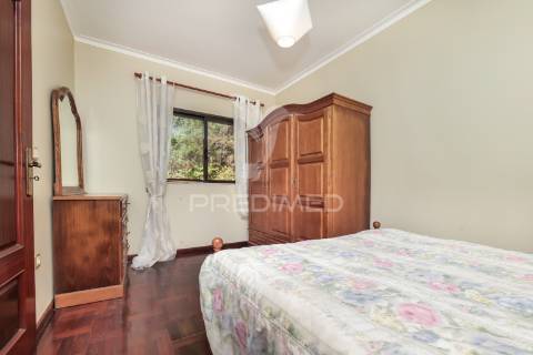 Moradia com terreno (amares)