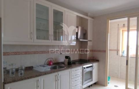 T3 santa maria da feira a 15 minutos de carro de espinho, em condomínio fechado! c/ garagem box