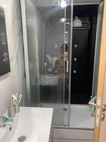 Moradia com 6 apartamentos independentes