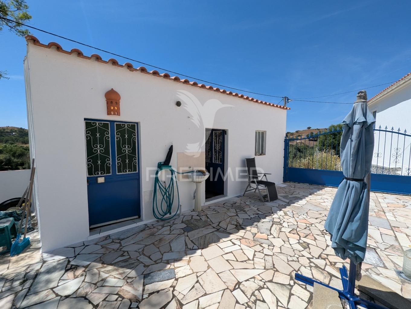 Quinta t5 tradicional em pisa barro de baixo. 2 casas sob 1 telhado + garagem muito grande