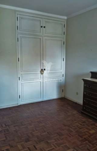 Moradia com piscina em santarém