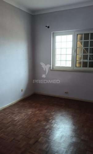 Moradia com piscina em santarém