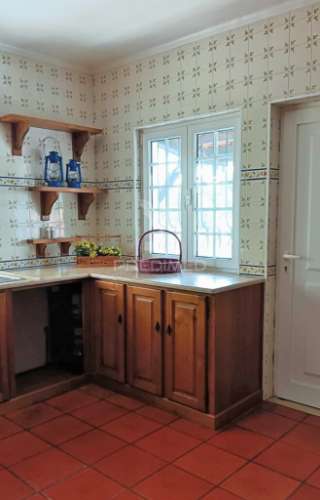 Moradia com piscina em santarém