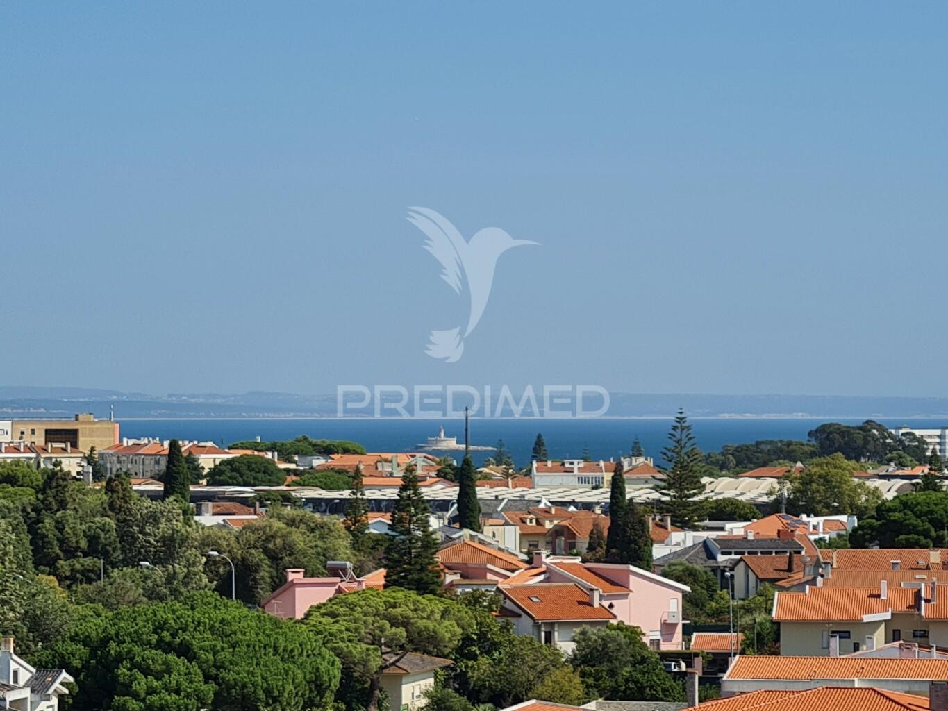 Arrenda-se t2 com magnífica vista mar em oeiras, lisboa