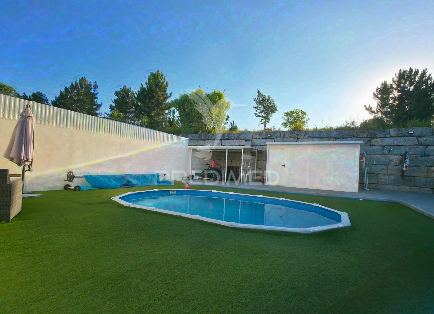 Moradia t2 com piscina