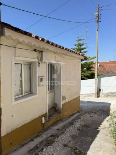 Moradia t3 em amiais de baixo – o refúgio perfeito entre o campo e a cidade!