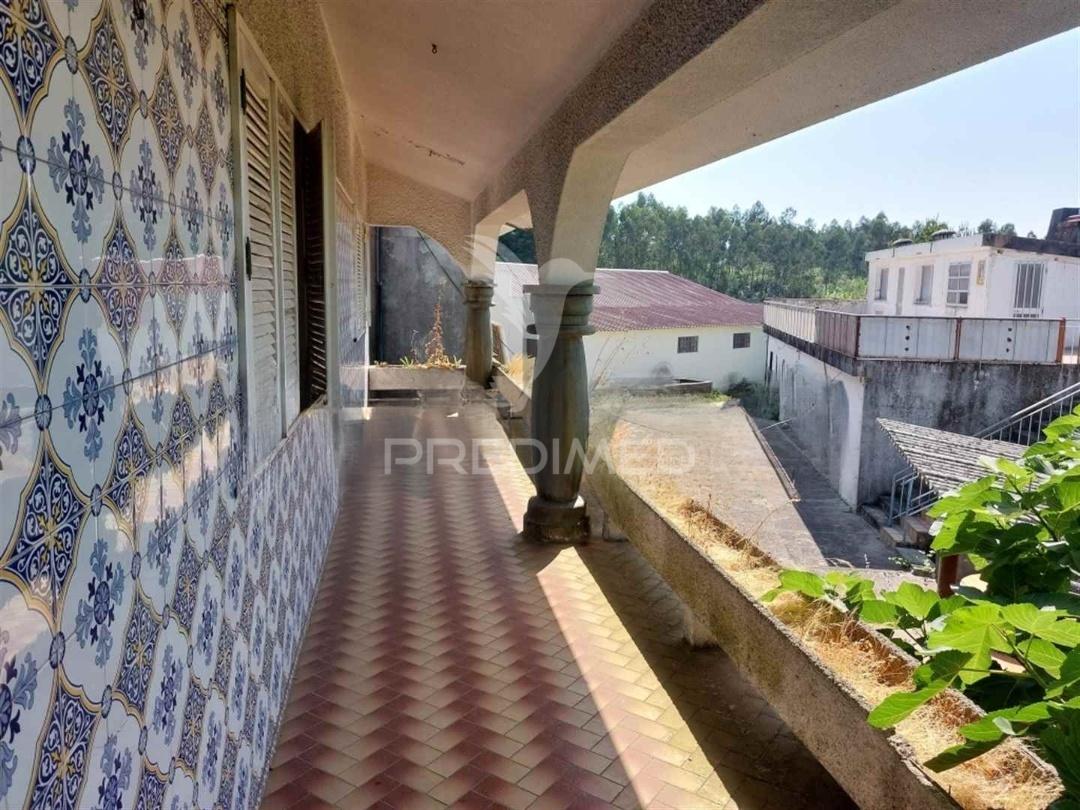Moradia t4 com anexos e armazém | vila maior, canedo