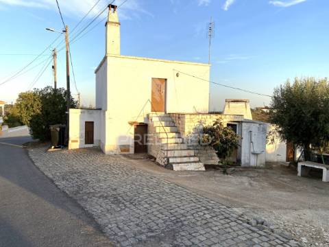 Moradia t1 com terreno de 3300mts2