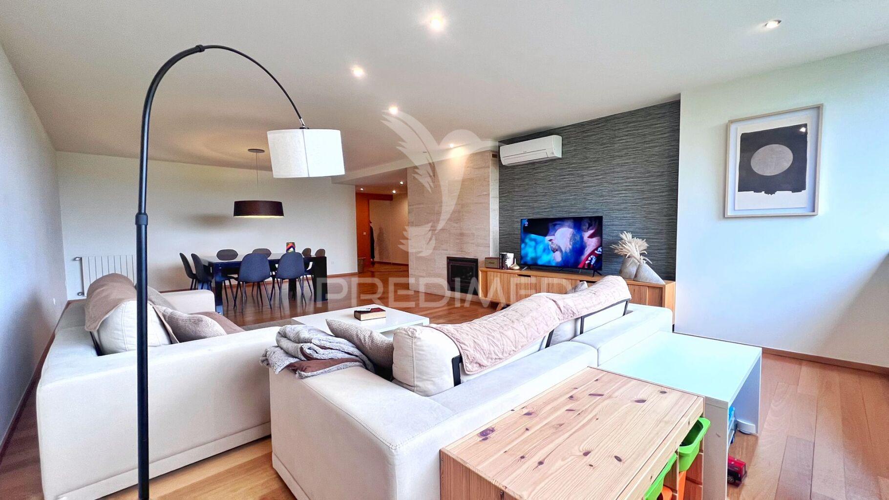 Apartamento t3 com 165m² na costa