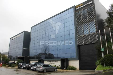 Escritório no parque industrial de celeirós