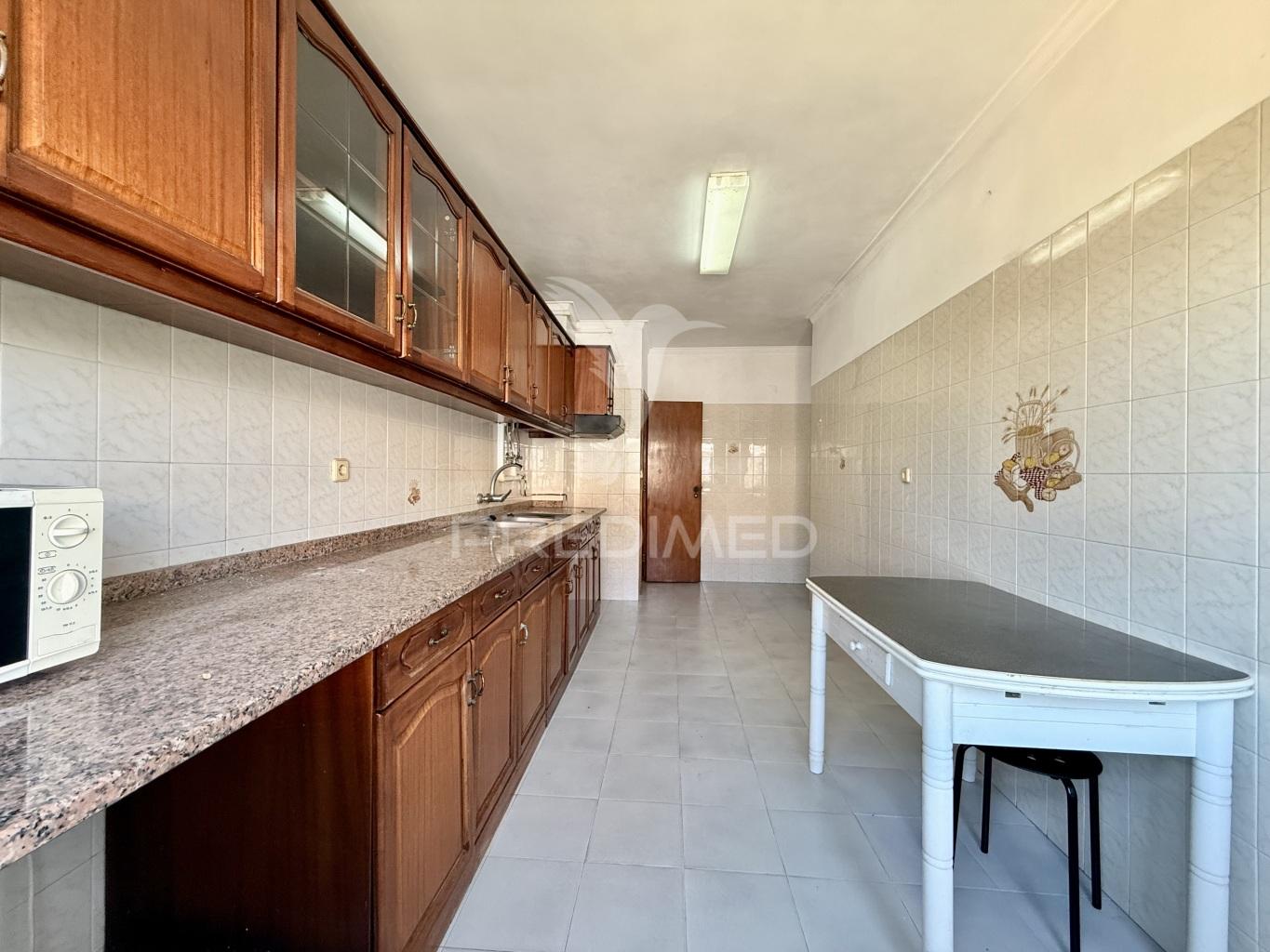 Apartamento t3 com 110 m² casal do marco
