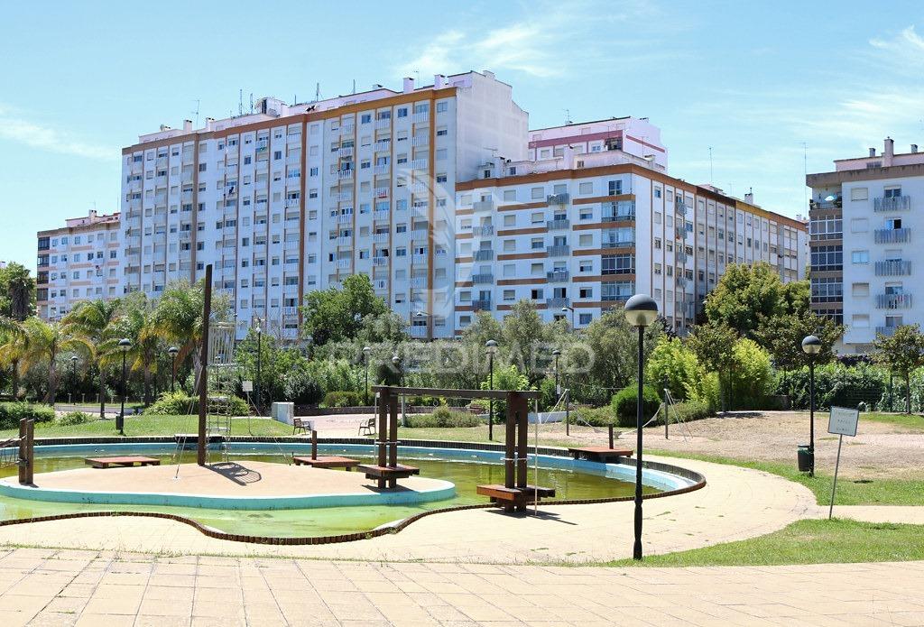 Apartamento t1+1 com terraço