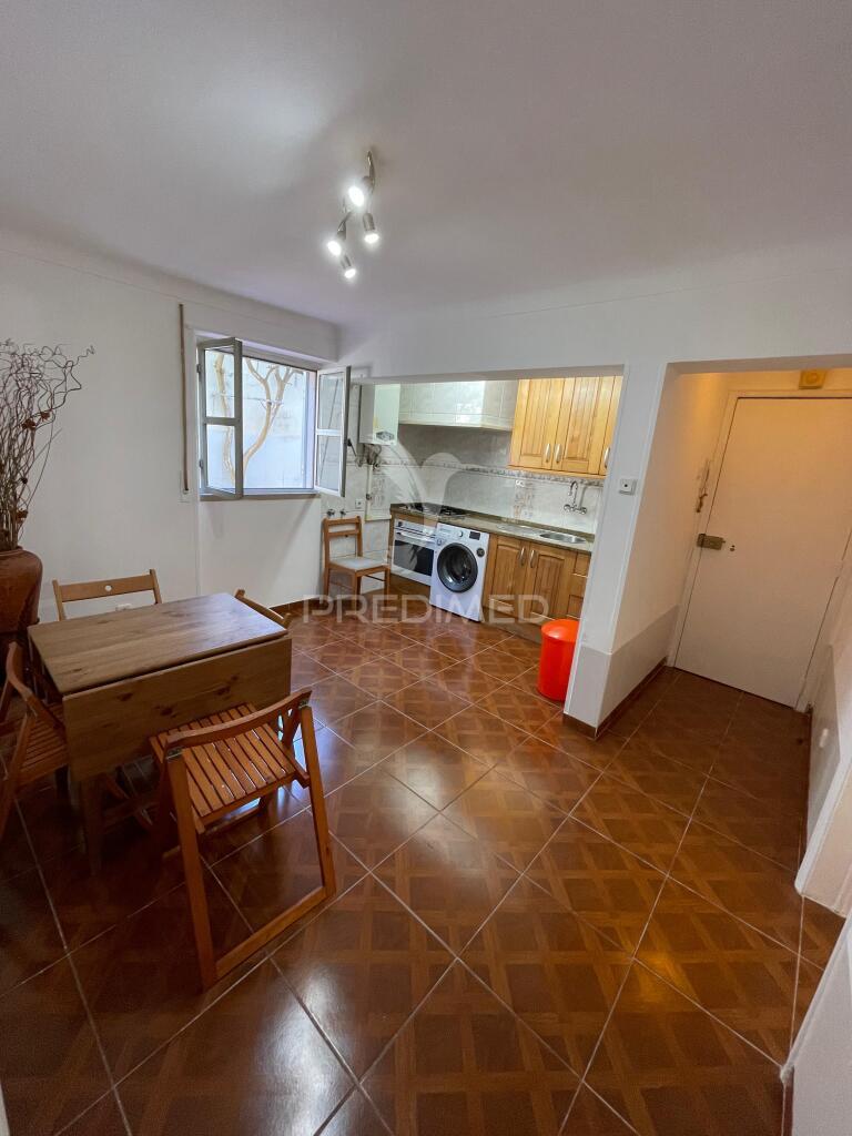 Apartamento t1+1 com terraço