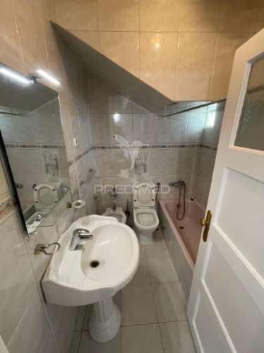 Apartamento t1+1 com terraço