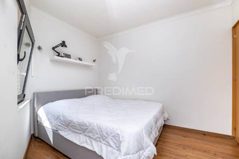 Moradia t2 remodelada (amares centro)