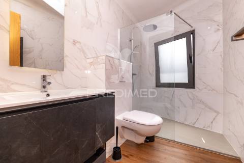 Moradia t2 remodelada (amares centro)