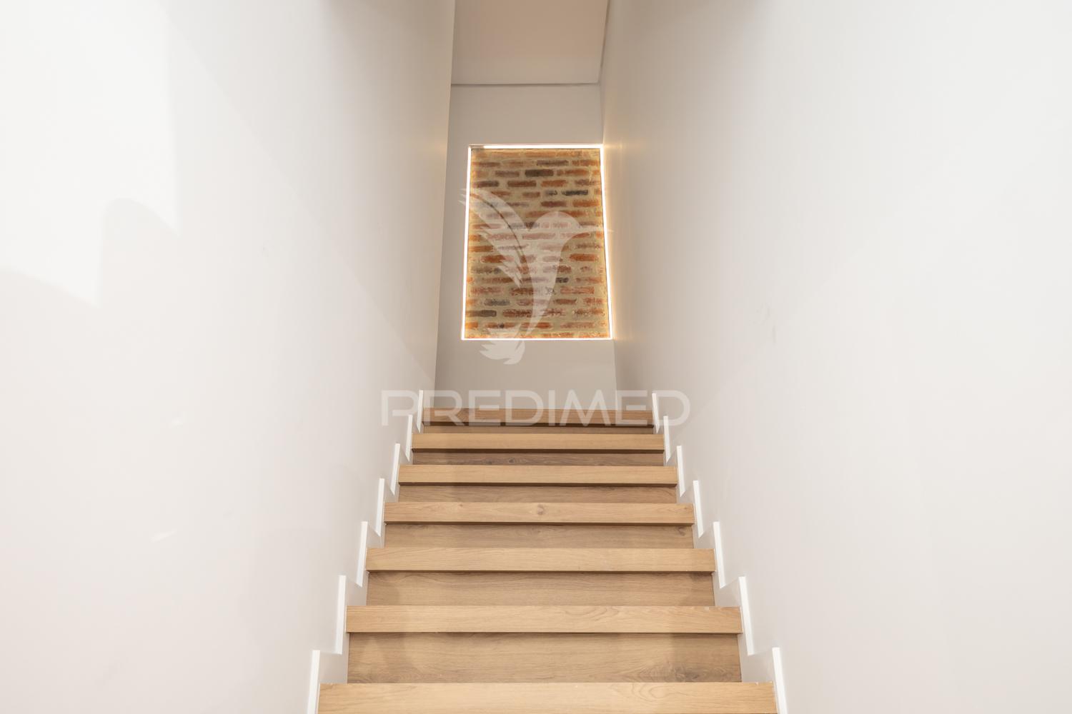 Moradia nova t4 equipada, jardim 500m2