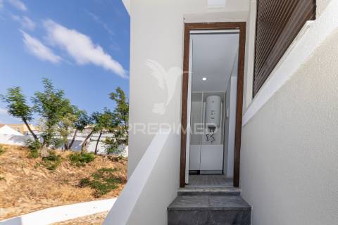 Moradia nova t4 equipada, jardim 500m2