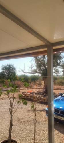 Terreno rustico com  casa habitável