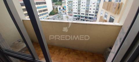 Apartamento t3 centro de agualva - cacém