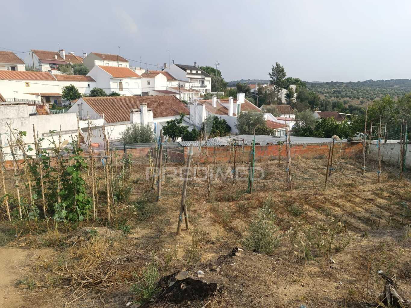 Terreno urbano para construção