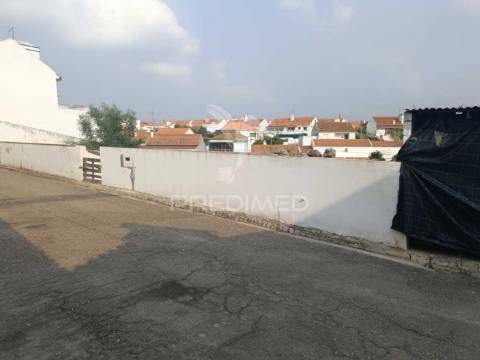 Terreno urbano para construção