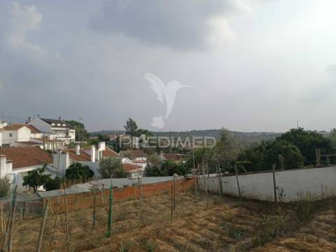 Terreno urbano para construção