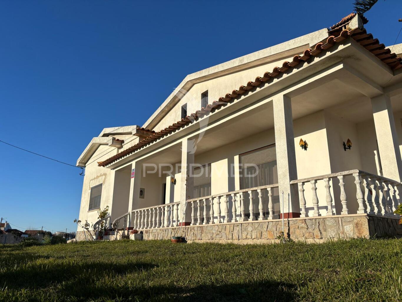 Moradia t3 com tertúlia em nabais
