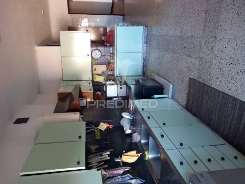 T6, cova da piedade, 222m2 úteis, investimento