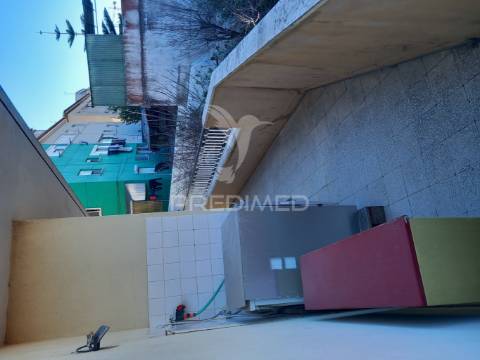 T6, cova da piedade, 222m2 úteis, investimento