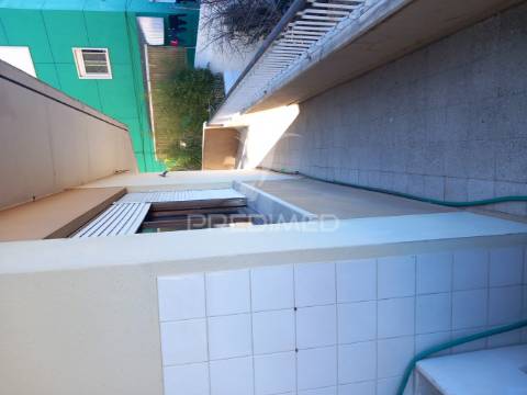 T6, cova da piedade, 222m2 úteis, investimento