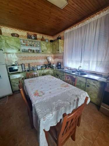 Moradia com espaço comercial - biscoitos