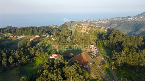 Terreno  com 1510m2 em são jorge - ilha da madeira
