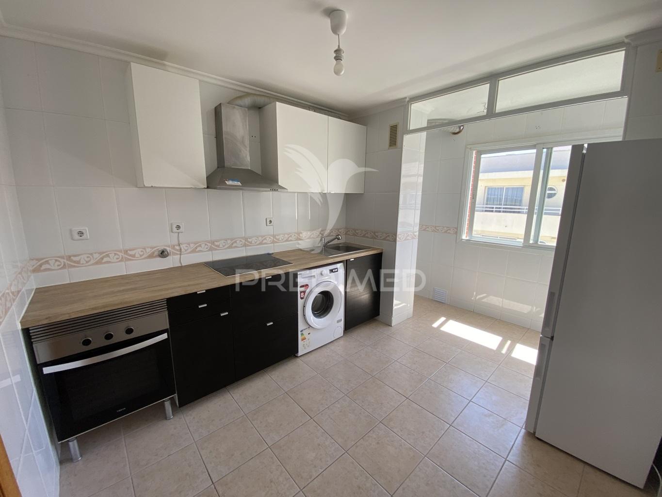 Apartamento t3 com vista rio, estacionamento e arrecadação
