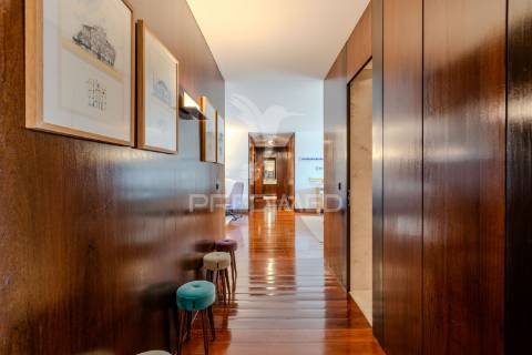 Excelente apartamento t4 – 280 m²  condomínio de luxo sky restelo