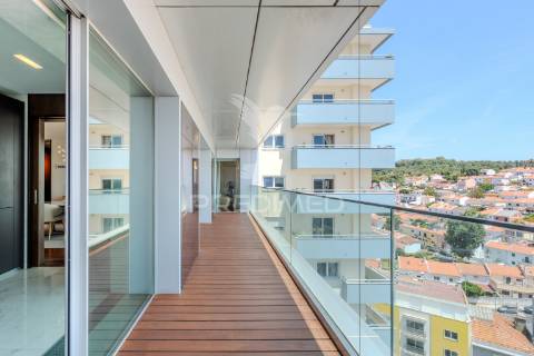 Excelente apartamento t4 – 280 m²  condomínio de luxo sky restelo
