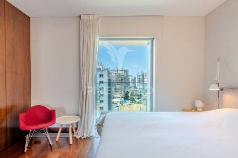 Excelente apartamento t4 – 280 m²  condomínio de luxo sky restelo