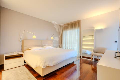 Excelente apartamento t4 – 280 m²  condomínio de luxo sky restelo